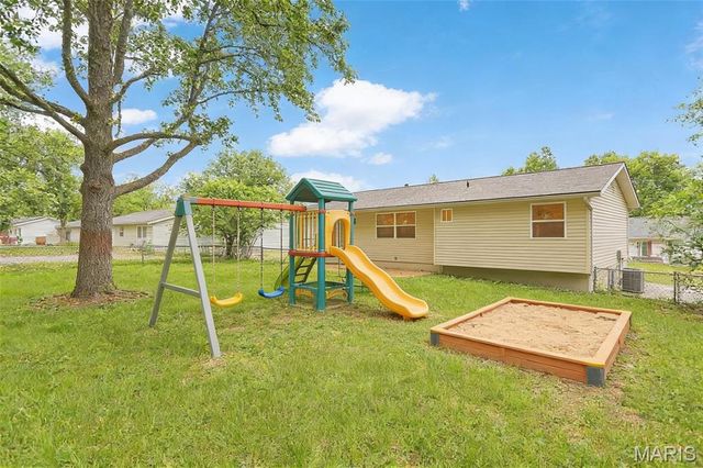 1910 Catlin Drive, Barnhart, MO 63012