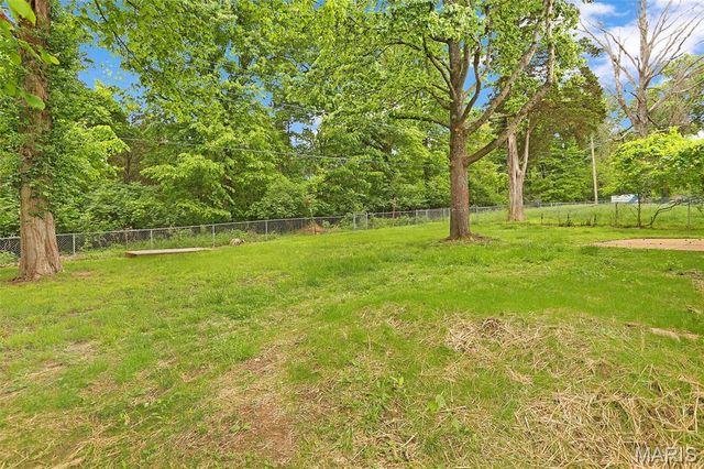1910 Catlin Drive, Barnhart, MO 63012