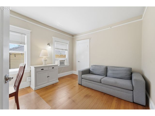 5616 Ne GARFIELD Ave, Portland, OR 97211