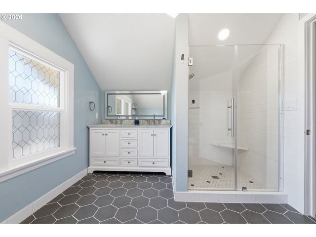 5616 Ne GARFIELD Ave, Portland, OR 97211