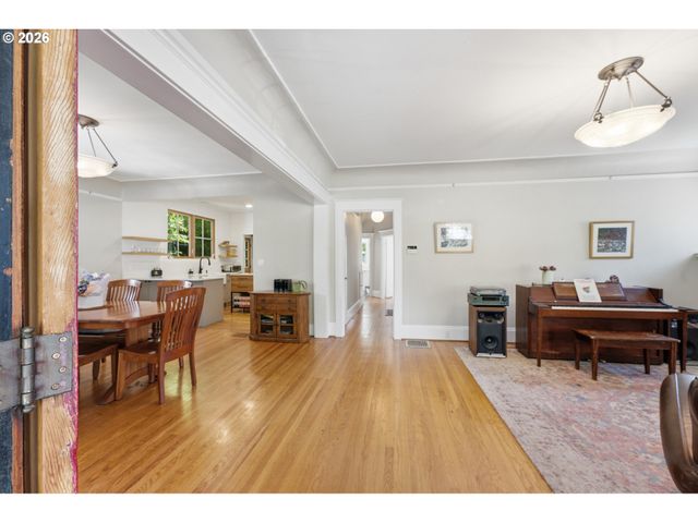 5616 Ne GARFIELD Ave, Portland, OR 97211