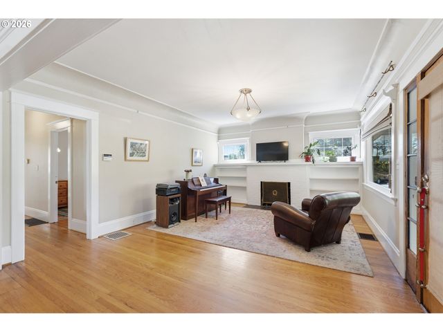 5616 Ne GARFIELD Ave, Portland, OR 97211
