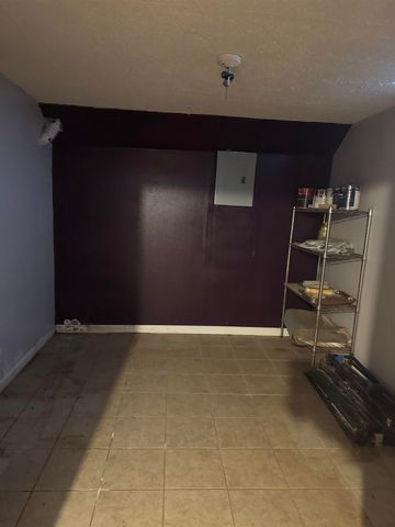 2620 S SANTA FE, Wichita, KS 67216