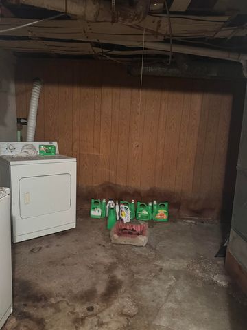 2620 S SANTA FE, Wichita, KS 67216