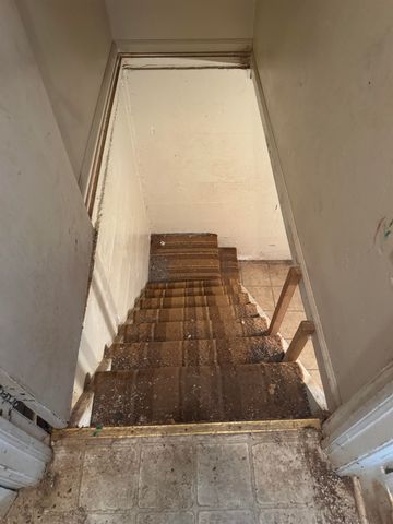 2620 S SANTA FE, Wichita, KS 67216