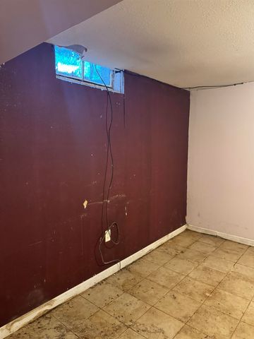 2620 S SANTA FE, Wichita, KS 67216