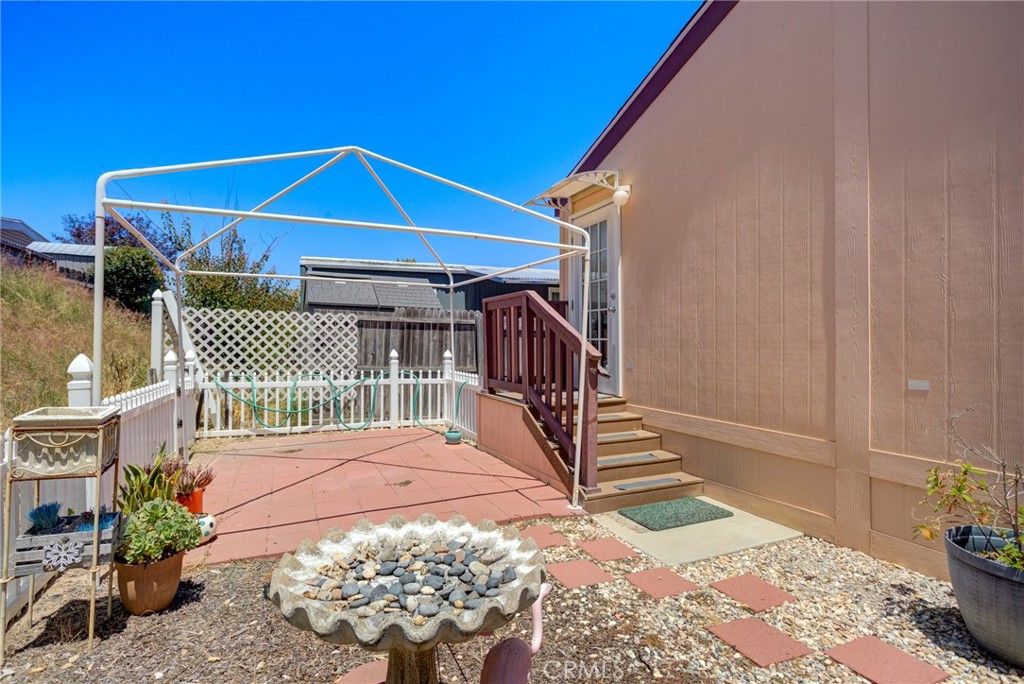 Image 20 of property listing at 765 Mesa View Drive 170, Arroyo Grande, CA 93420