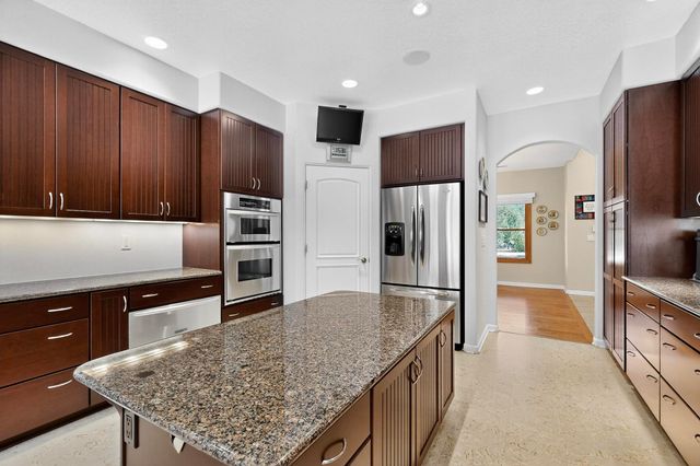 33 Western Trail, Tijeras, NM 87059