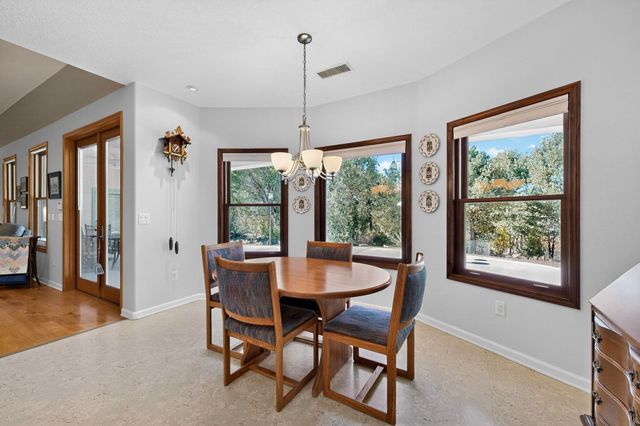 33 Western Trail, Tijeras, NM 87059