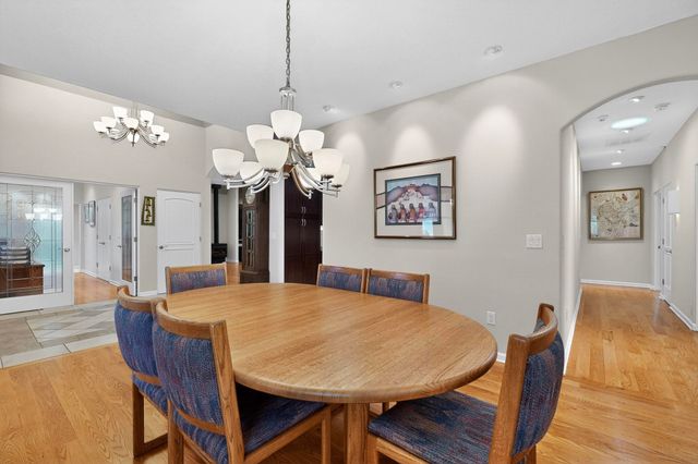 33 Western Trail, Tijeras, NM 87059