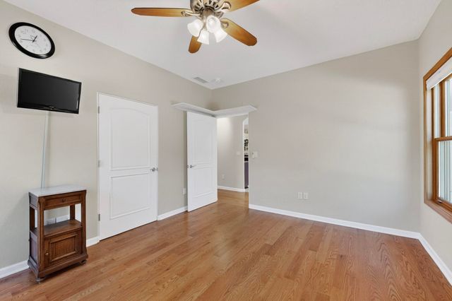 33 Western Trail, Tijeras, NM 87059