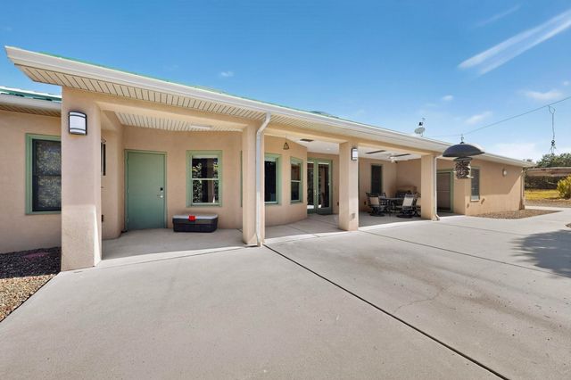 33 Western Trail, Tijeras, NM 87059