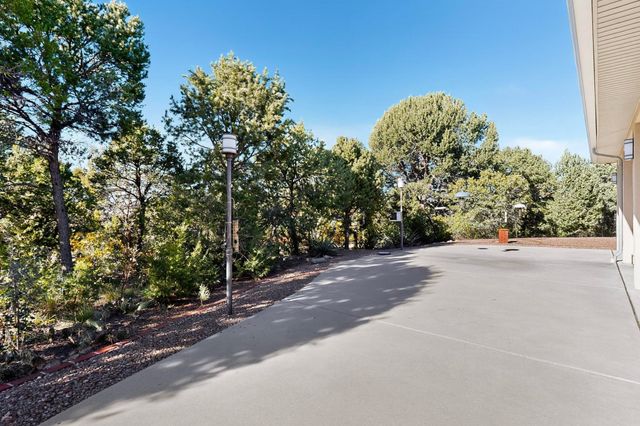 33 Western Trail, Tijeras, NM 87059