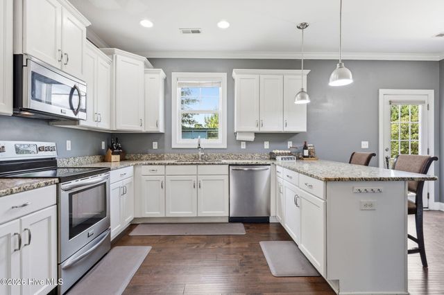 91 W Conolly Court, Hampstead, NC 28443