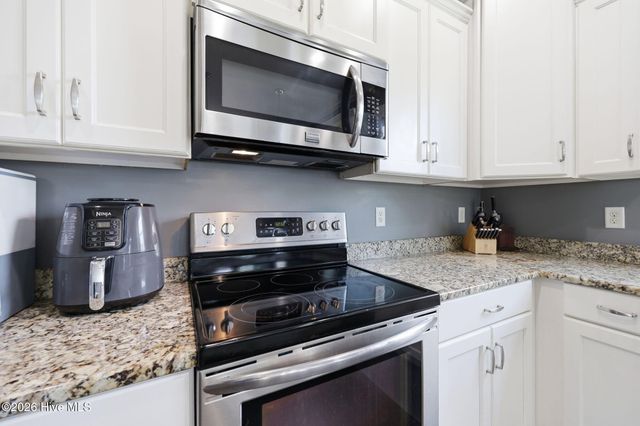 91 W Conolly Court, Hampstead, NC 28443
