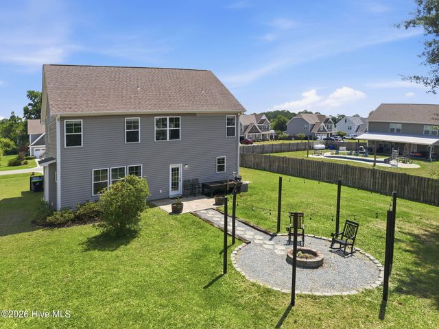 91 W Conolly Court, Hampstead, NC 28443