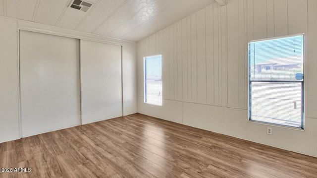 39805 N NEW RIVER Road, Phoenix, AZ 85086