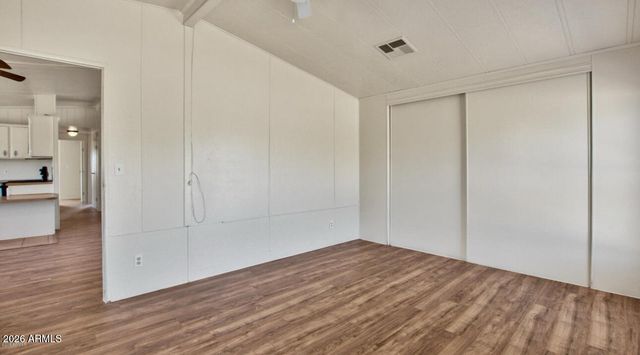 39805 N NEW RIVER Road, Phoenix, AZ 85086