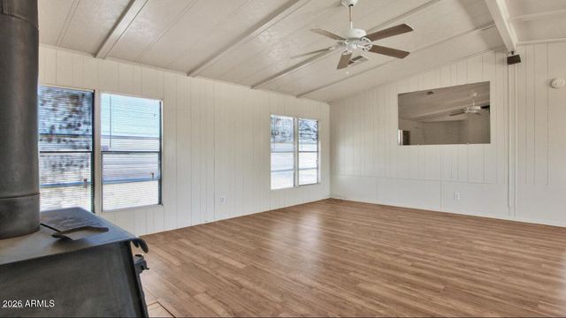 39805 N NEW RIVER Road, Phoenix, AZ 85086