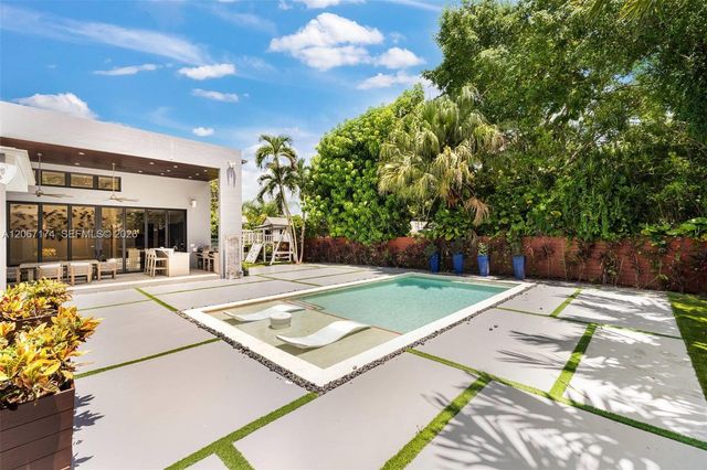 15315 SW 84th Avenue, Palmetto Bay, FL 33157