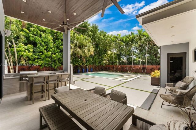 15315 SW 84th Avenue, Palmetto Bay, FL 33157