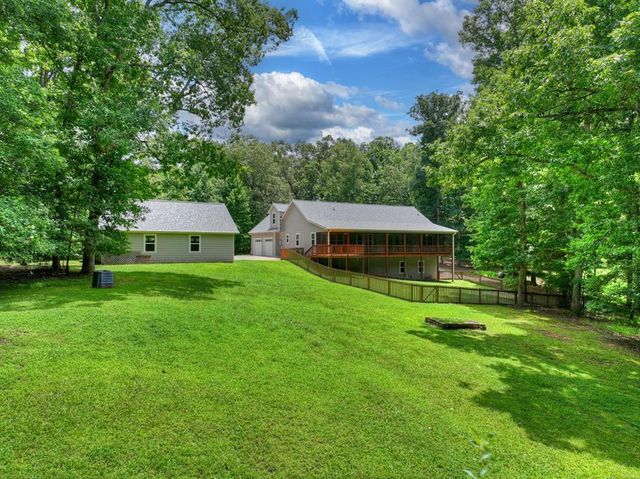 226 Bailey Farm Drive, Mineral Bluff, GA 30559