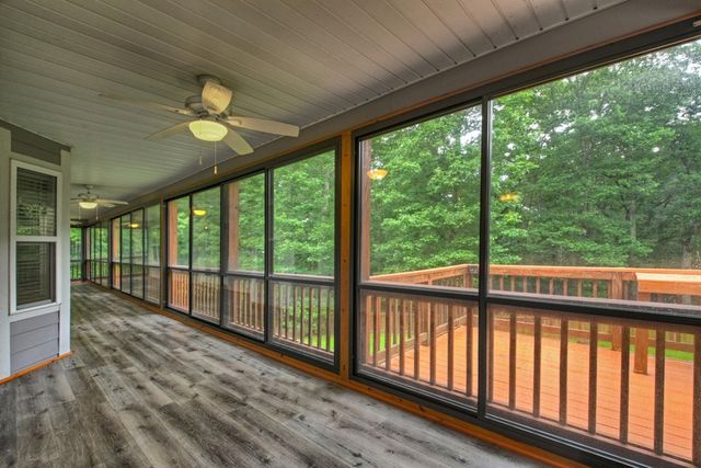 226 Bailey Farm Drive, Mineral Bluff, GA 30559