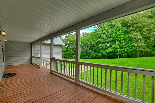 226 Bailey Farm Drive, Mineral Bluff, GA 30559