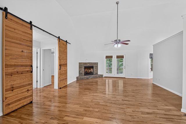 226 Bailey Farm Drive, Mineral Bluff, GA 30559