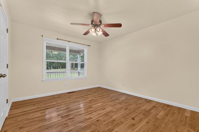 226 Bailey Farm Drive, Mineral Bluff, GA 30559