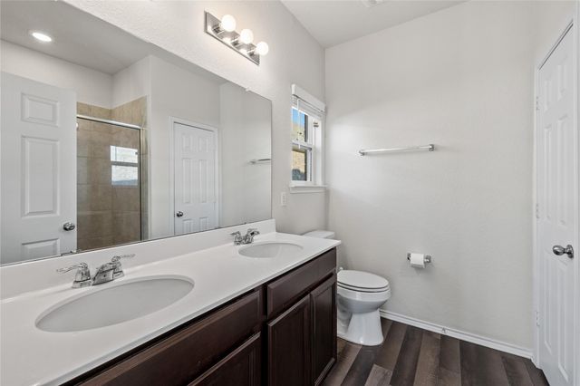 118 Grace Lilly DR, Buda, TX 78610