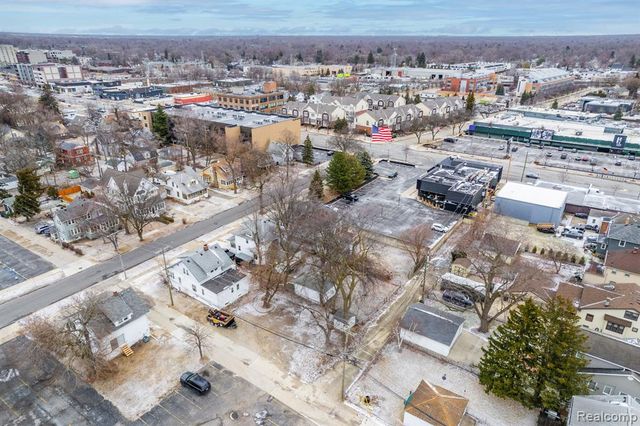 201 W Parent Avenue, Royal Oak, MI 48067