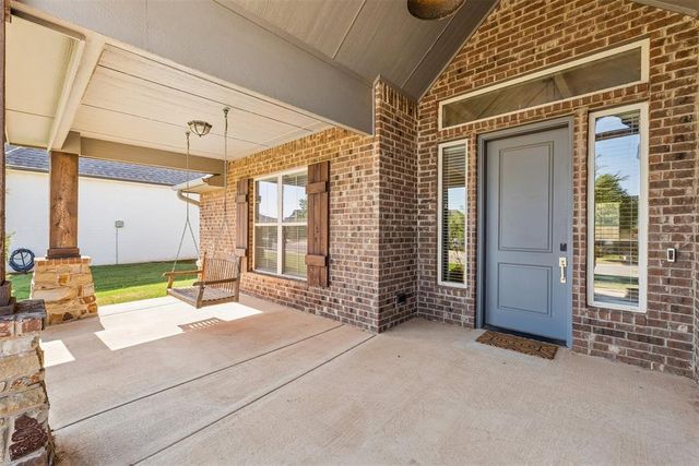 18617 Barcas Road, Edmond, OK 73012