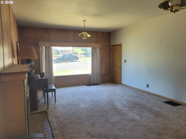 520 Nw 11TH St, Pendleton, OR 97801