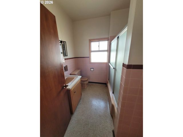 520 Nw 11TH St, Pendleton, OR 97801