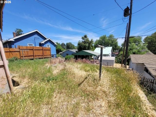 520 Nw 11TH St, Pendleton, OR 97801