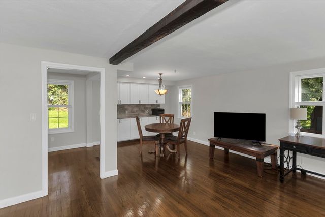 94 Porter Rd, East Longmeadow, MA 01028