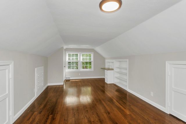 94 Porter Rd, East Longmeadow, MA 01028