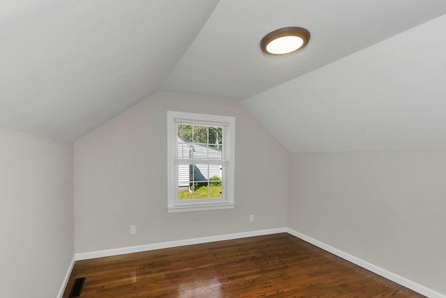 94 Porter Rd, East Longmeadow, MA 01028