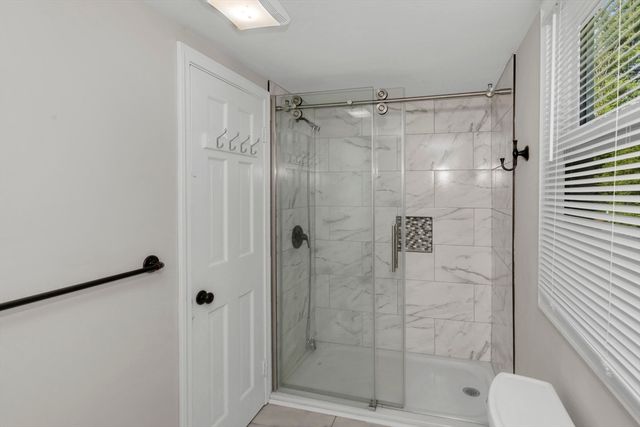 94 Porter Rd, East Longmeadow, MA 01028