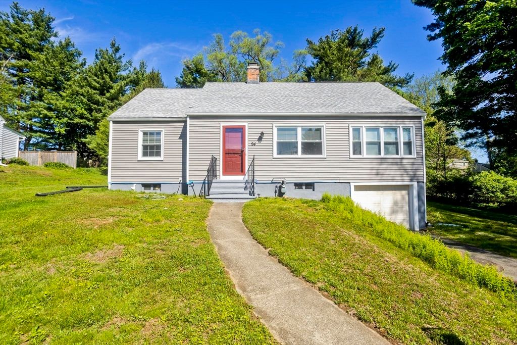 94 Porter Rd, East Longmeadow, MA 01028