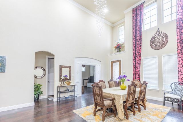 2404 Fountain Drive, Irving, TX 75063