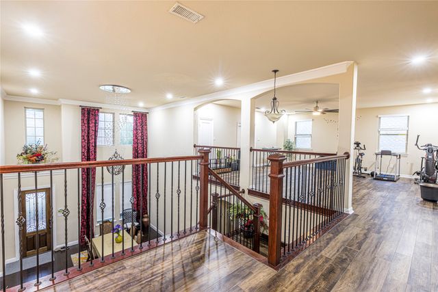 2404 Fountain Drive, Irving, TX 75063