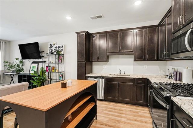 1952 Sanford Drive NW, Atlanta, GA 30318