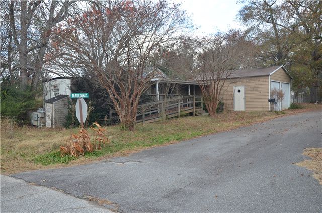 101 Mauldin Circle, Iva, SC 29655