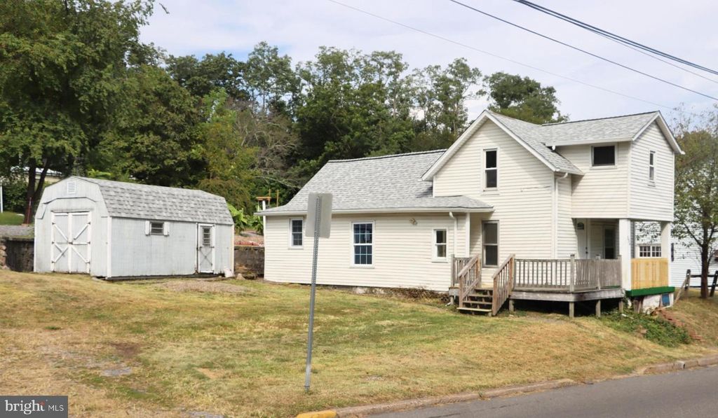 534 POTTSVILLE ST, Wiconisco, PA 17048