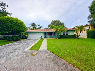 951 NE 115th Street, Biscayne Park, FL 33161