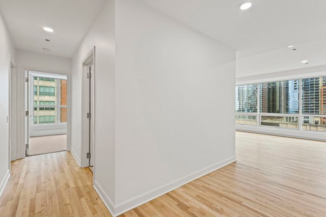 415 E North Water Street 1003, Chicago, IL 60611