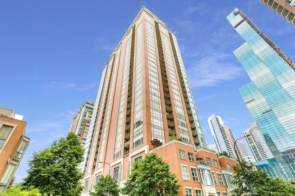 415 E North Water Street 1003, Chicago, IL 60611