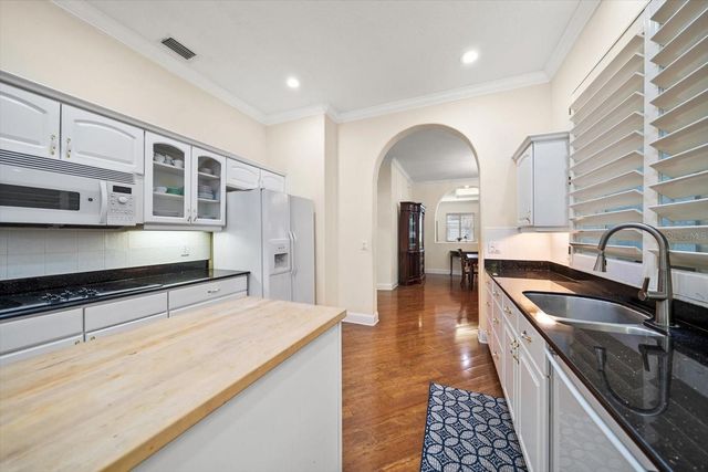 5243 FOXHUNT DRIVE, Wesley Chapel, FL 33543